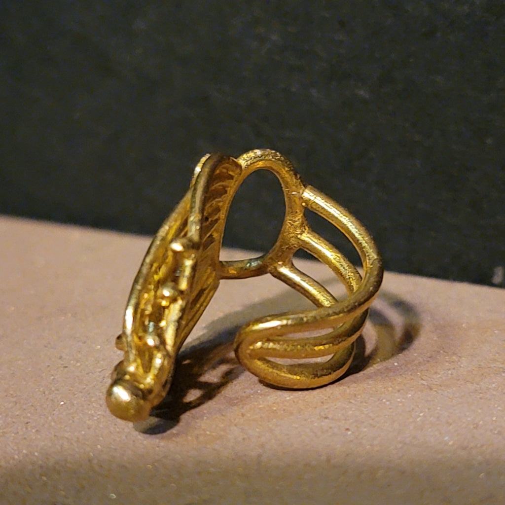Abstract Wave And Circles Brass Ring Jewelry