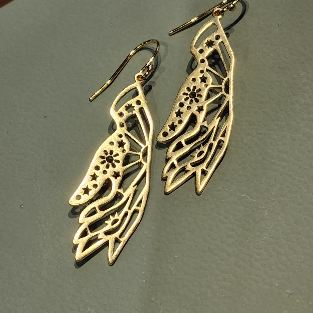 Magical Hand Dangle Earrings Gold Platted Jewelry Earring