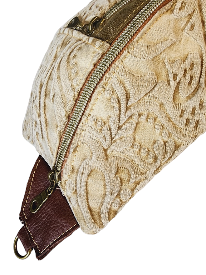 The Everyday Sling Crossbody Fannie - Textured Tan 003