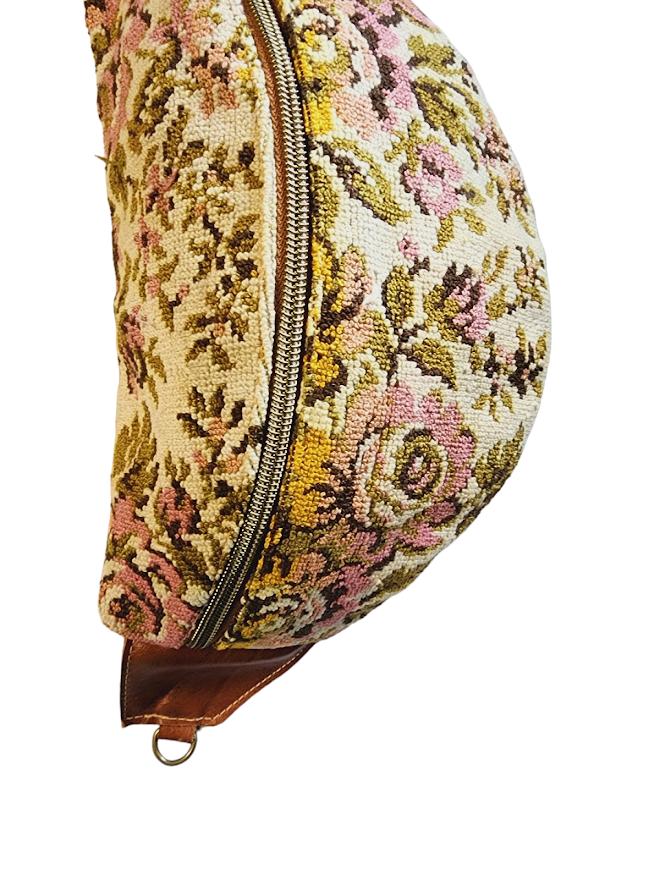 The Everyday Sling Crossbody Fannie - Light Floral 004