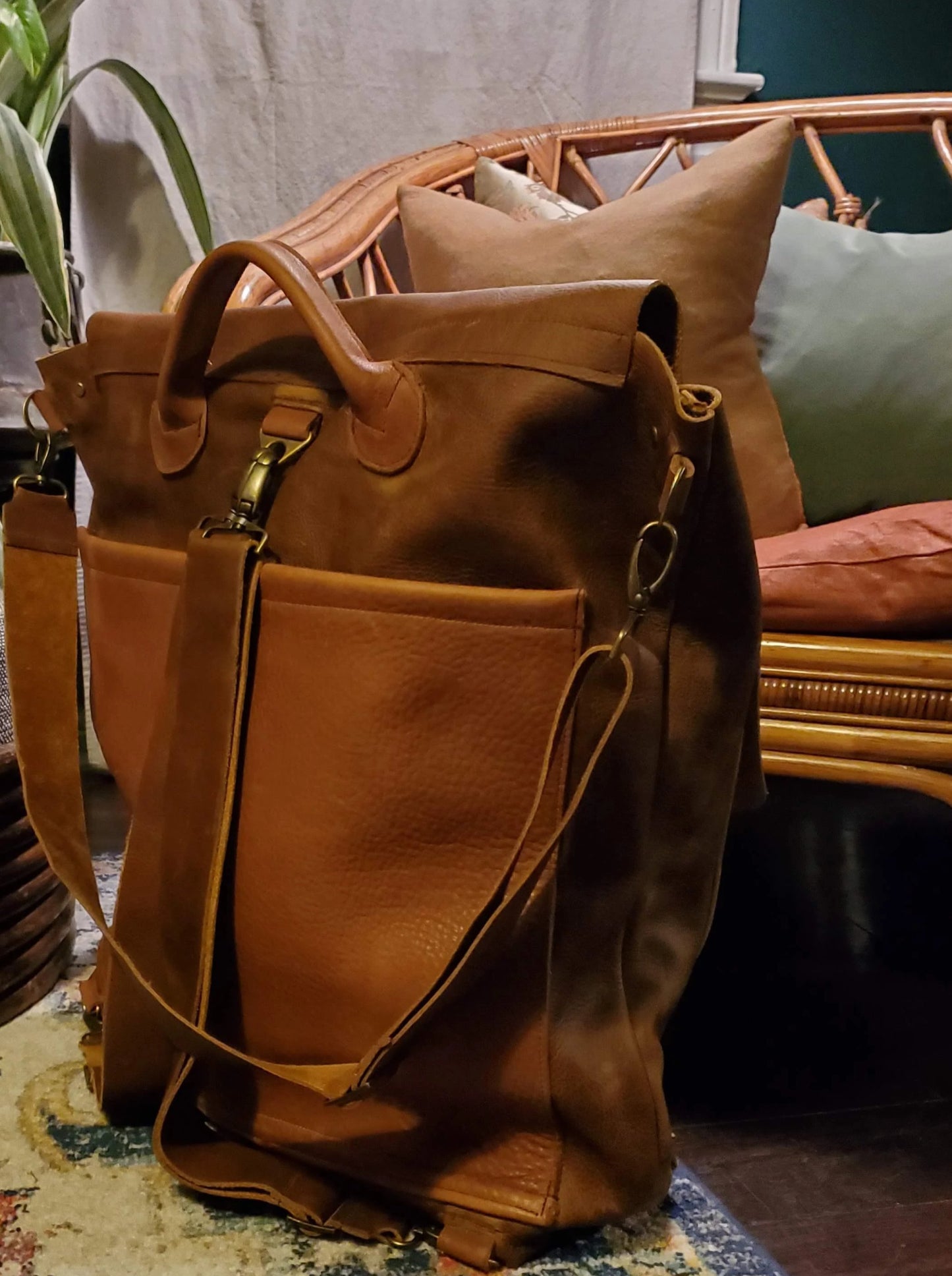 The Traveler - Backpack / Crossbody