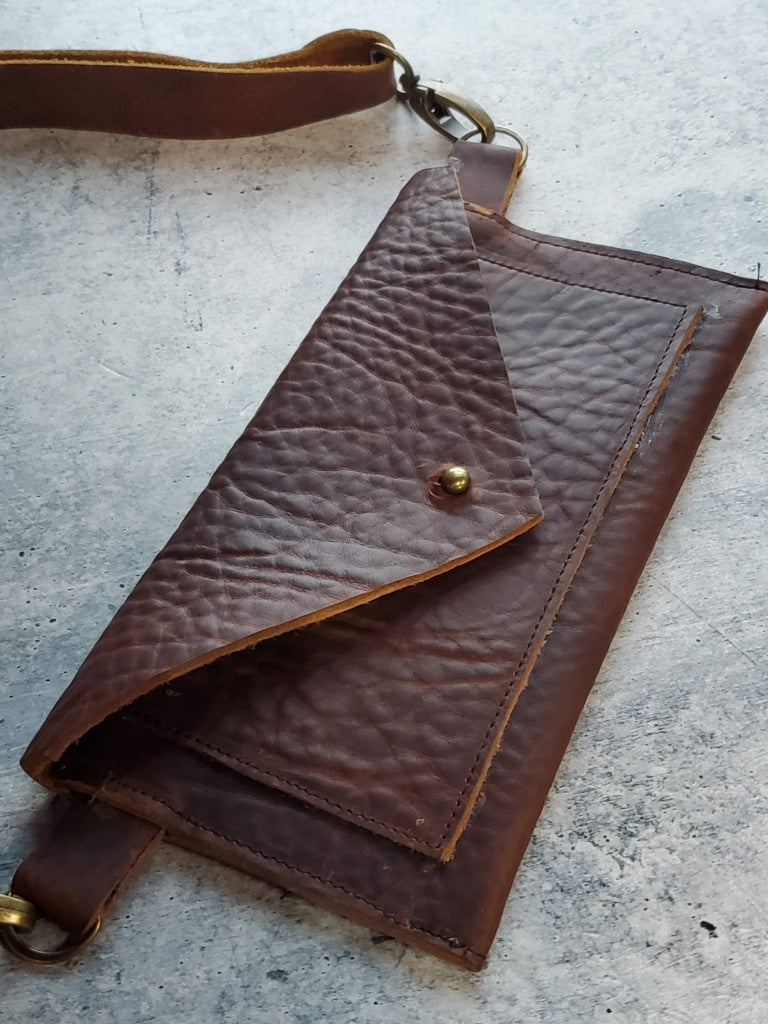 Envelope Crossbody Or Hip Bag - Adjustable Belt Kokiak Brown Leather