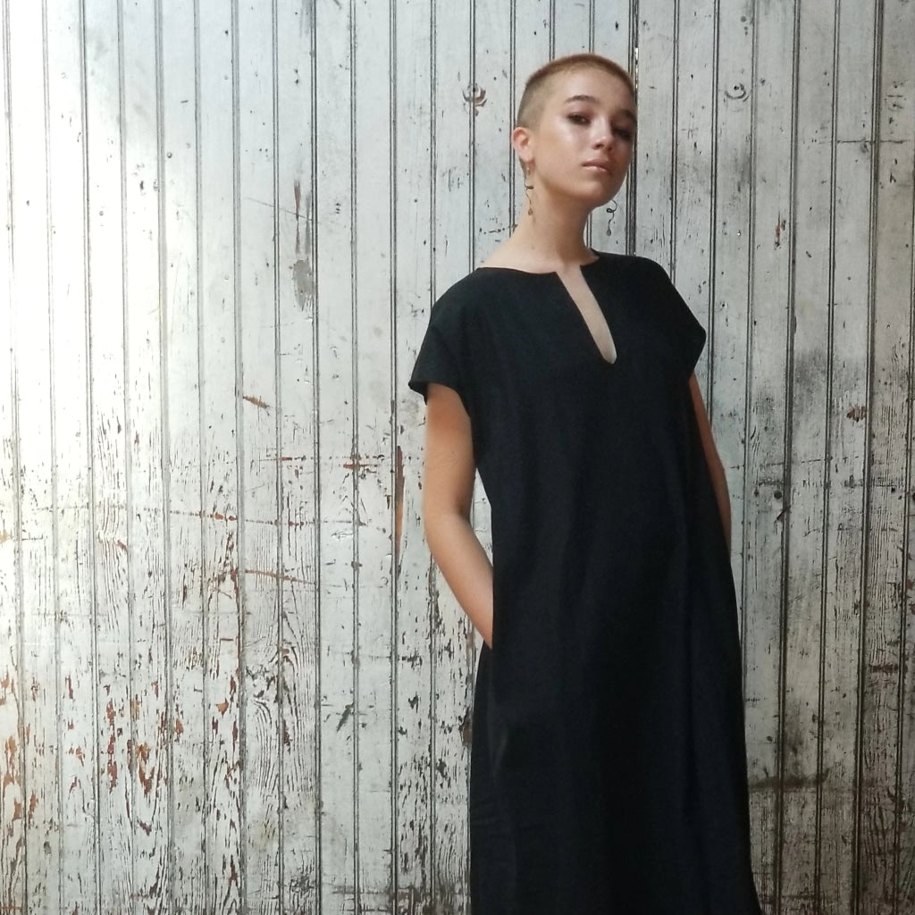 Morian Dress - Midi Linen Rayon Black / 2 Apparel
